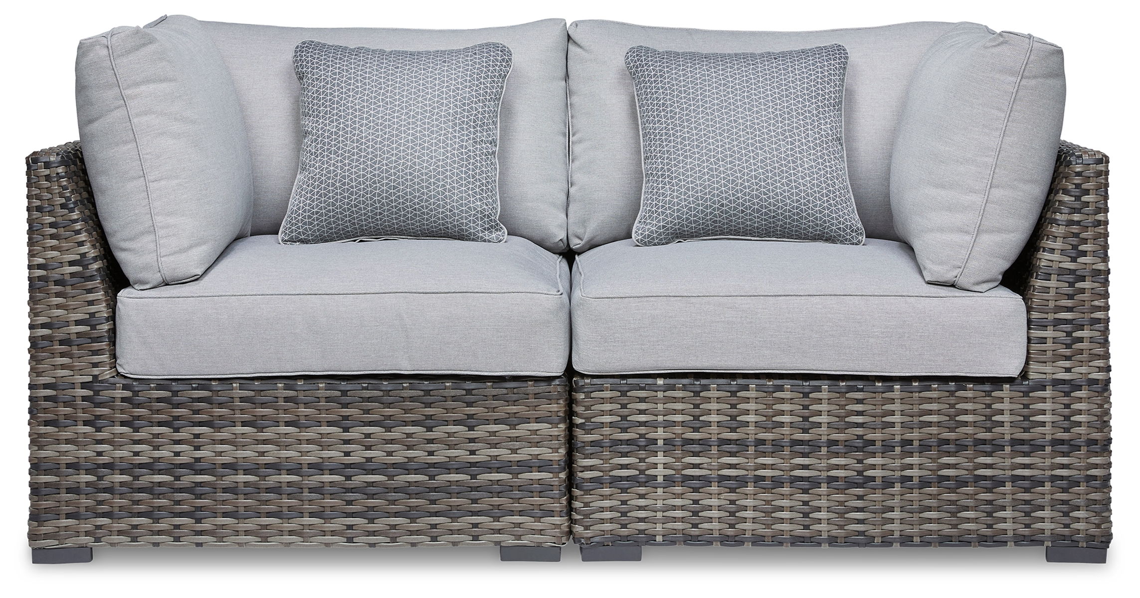 Harbor Court – Corner With Cushion
