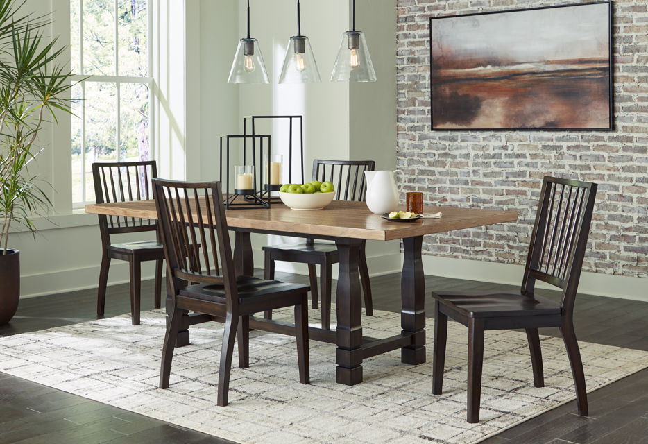 Charterton – Dining Room Set