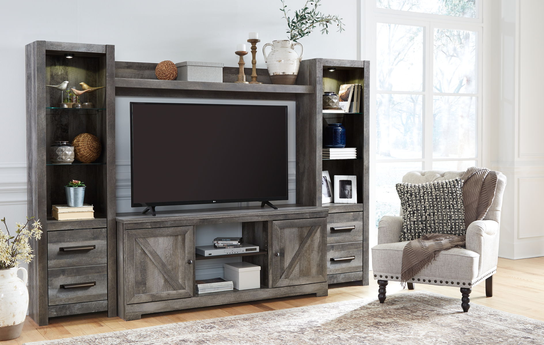 Wynnlow – Home Entertainment Set