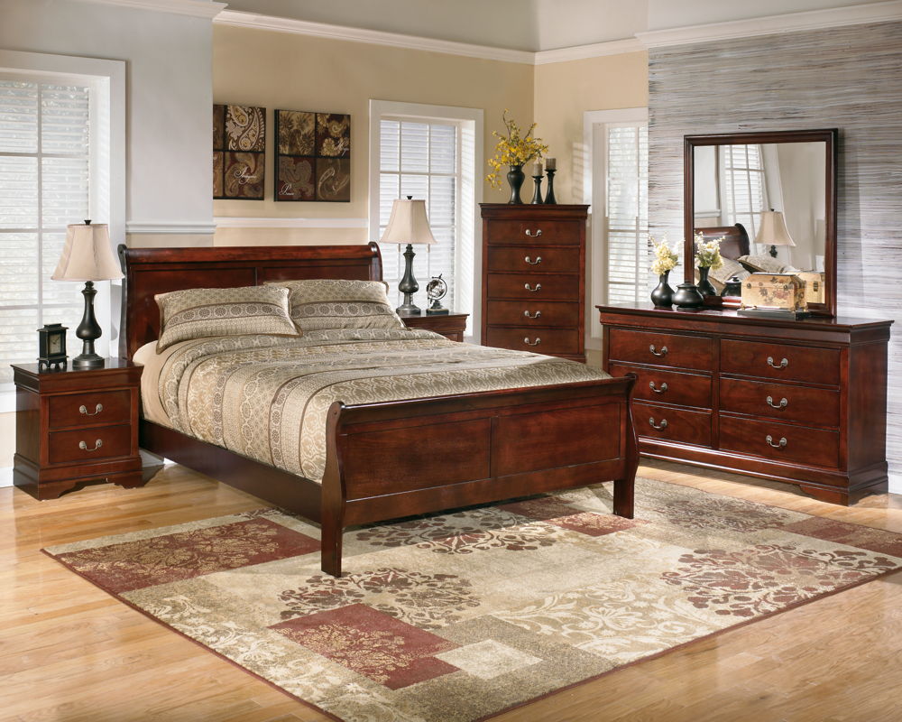 Alisdair – Dresser, Mirror, Sleigh Bed