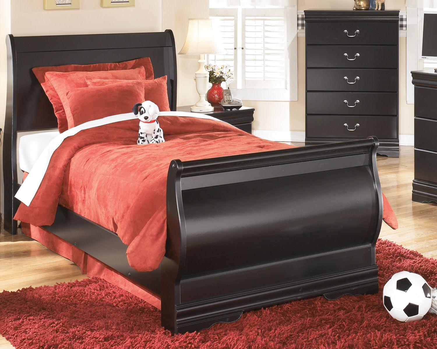 Huey Vineyard – Sleigh Bed