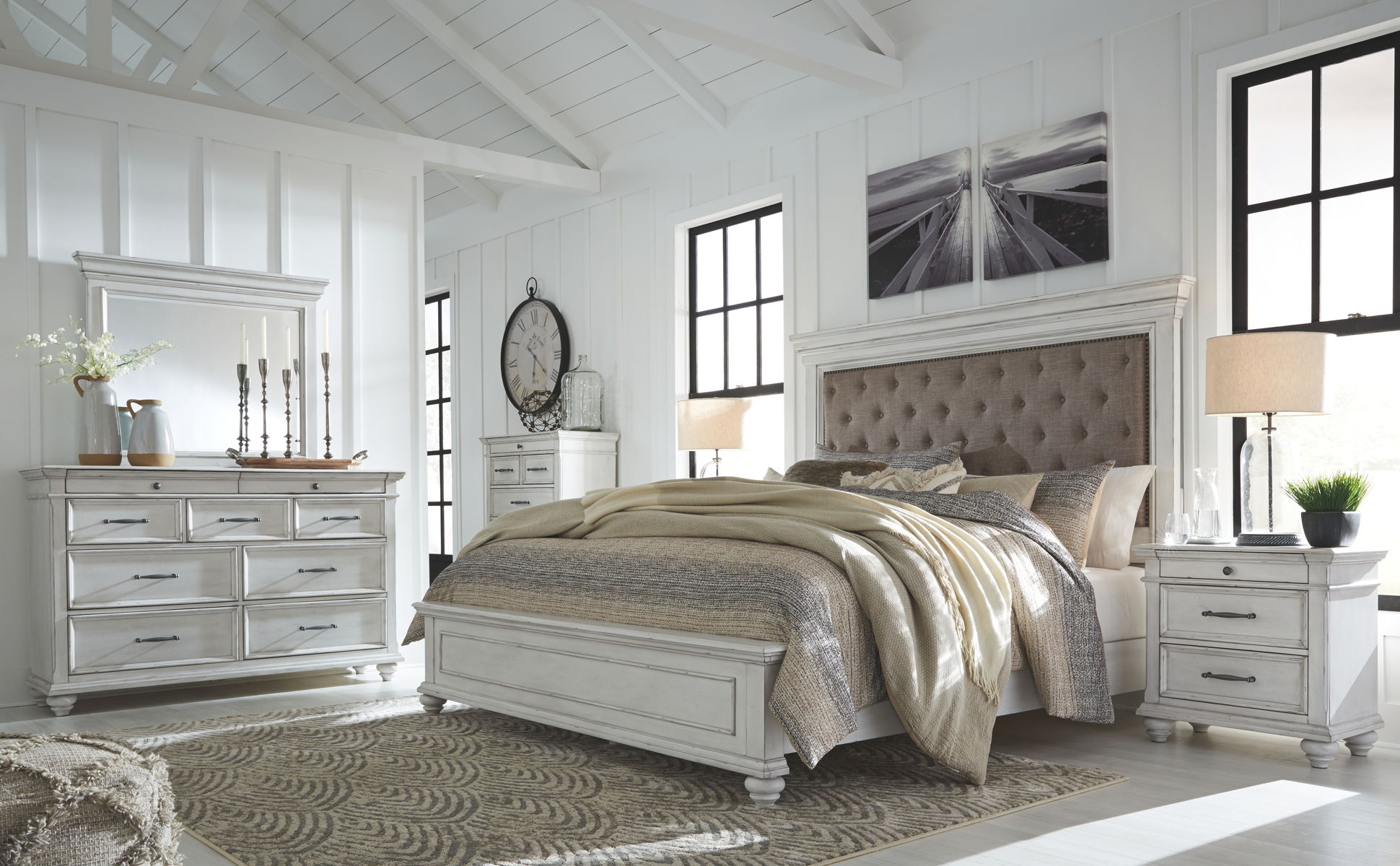 Kanwyn – Upholstered Bedroom Set