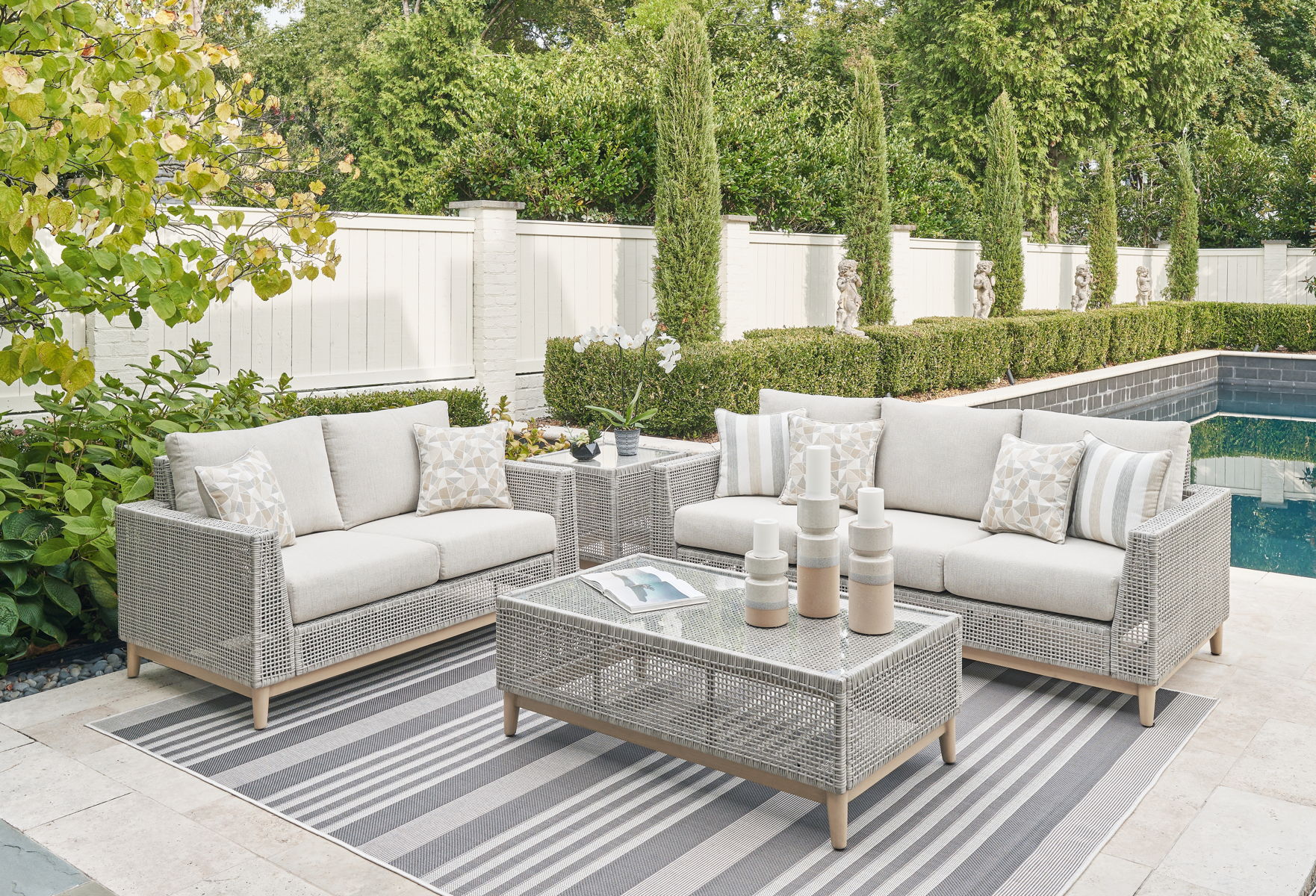 Seton Creek – Gray – 4 Pc. – Lounge Set