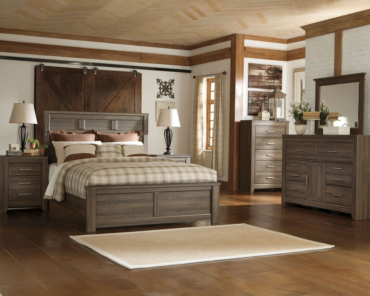 Juararo – Panel Bedroom Set