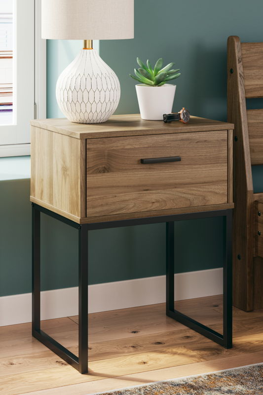 Deanlow – Honey – One Drawer Night Stand