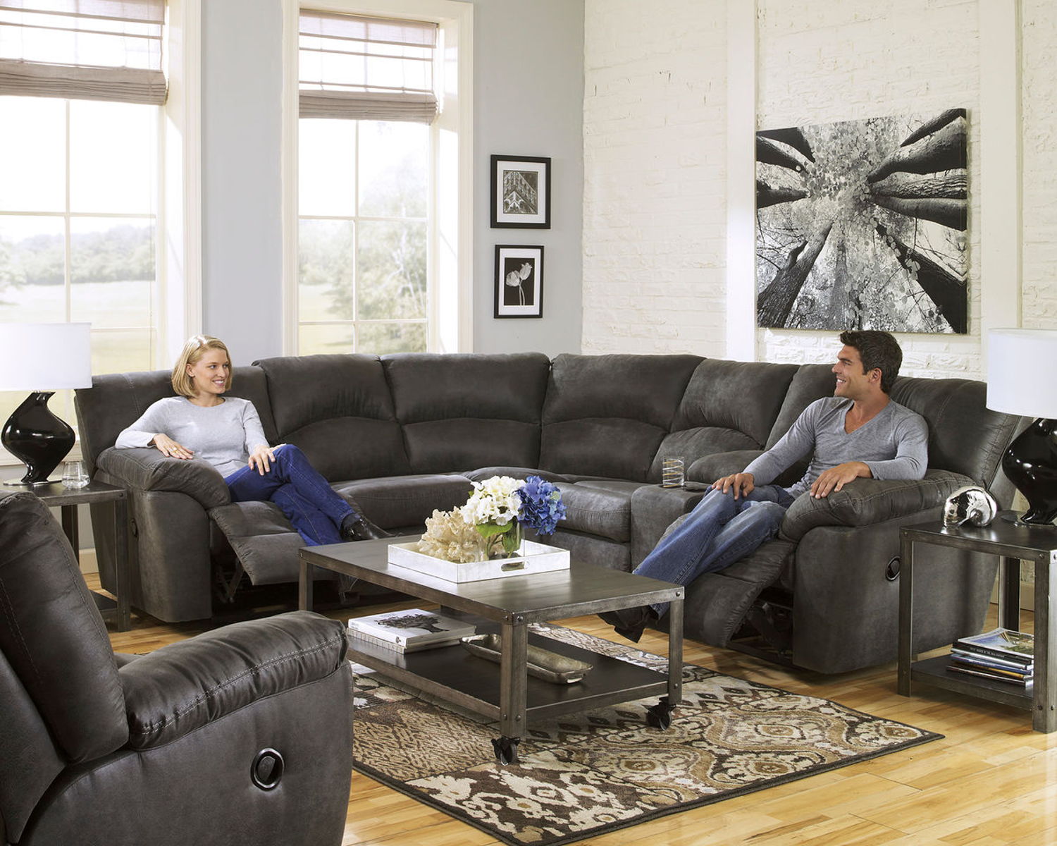 Tambo – Reclining Living Room Set