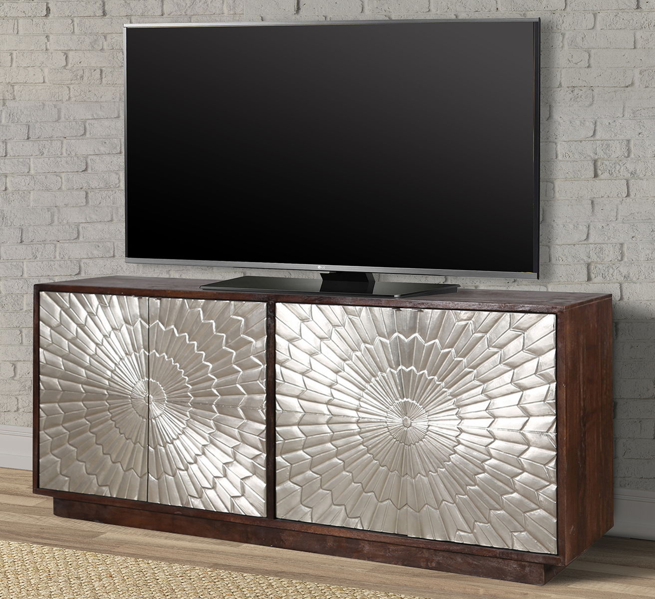 Crossings Palace – TV Console – Sliver Clad