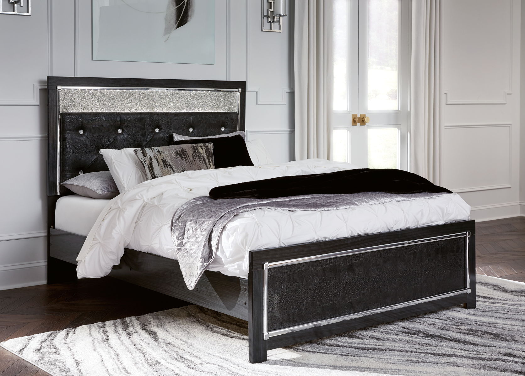 Kaydell – Glitter Panel Bed